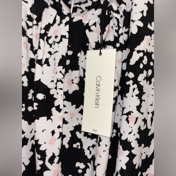 CALVIN KLEIN • L Floral Blouse - Picture 3 of 5